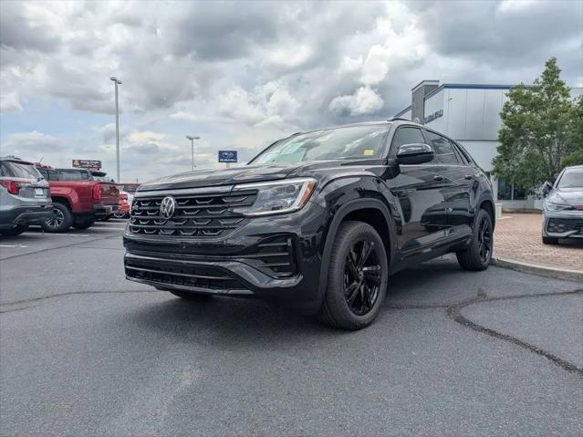 2026 Volkswagen Atlas Cross Sport SEL R-Line Black