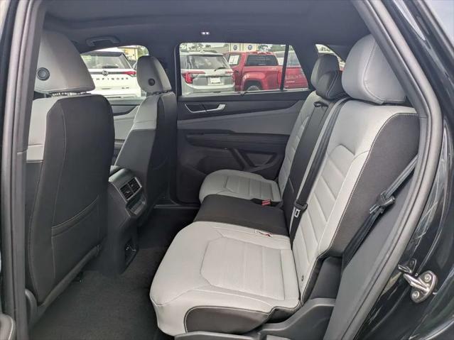 2026 Volkswagen Atlas Cross Sport SEL R-Line Black
