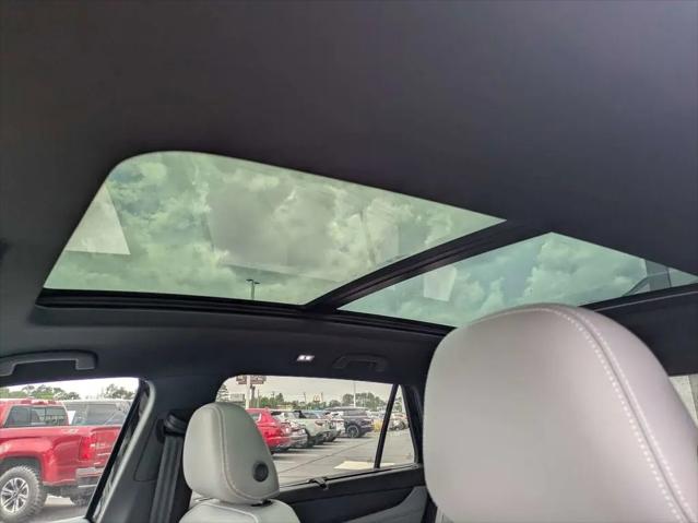 2026 Volkswagen Atlas Cross Sport SEL R-Line Black