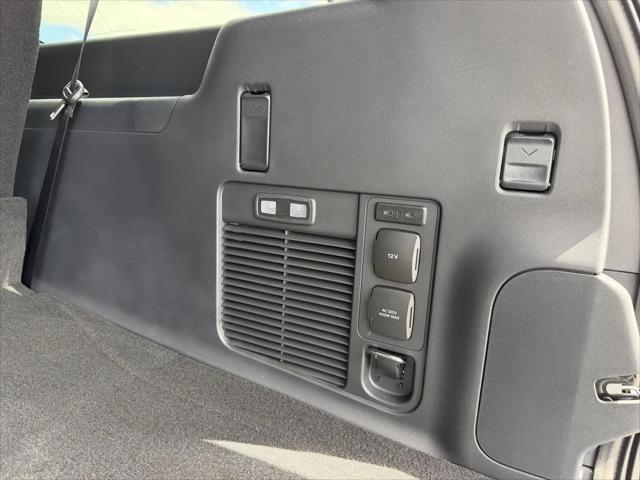 2025 Ford Expedition Platinum MAX
