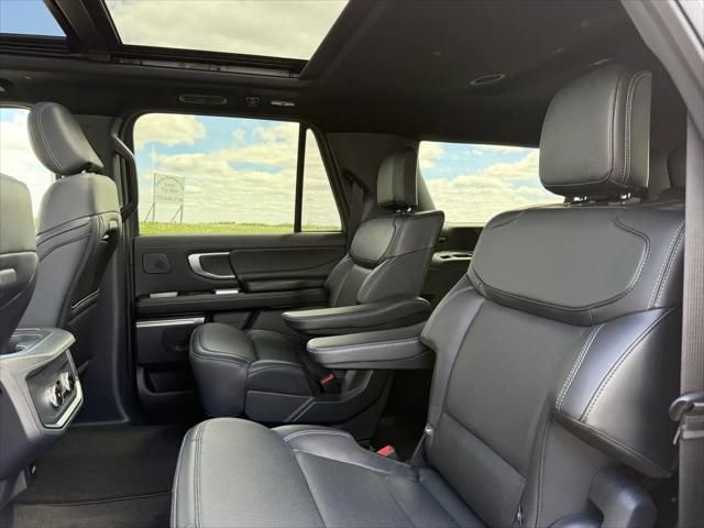 2025 Ford Expedition Platinum MAX
