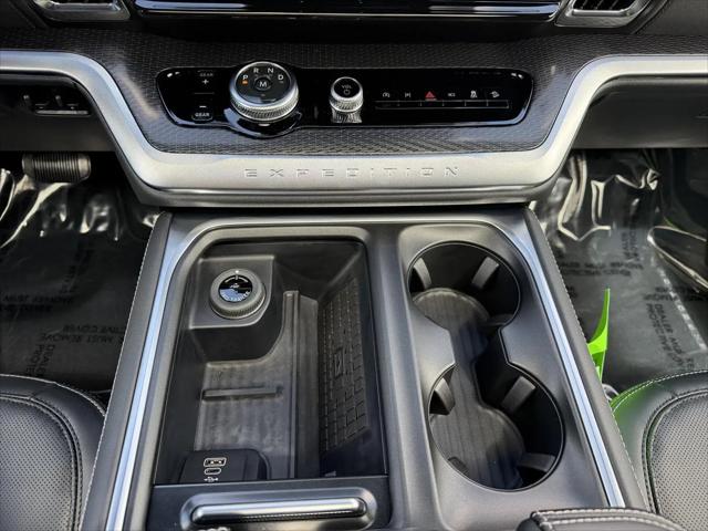 2025 Ford Expedition Platinum MAX