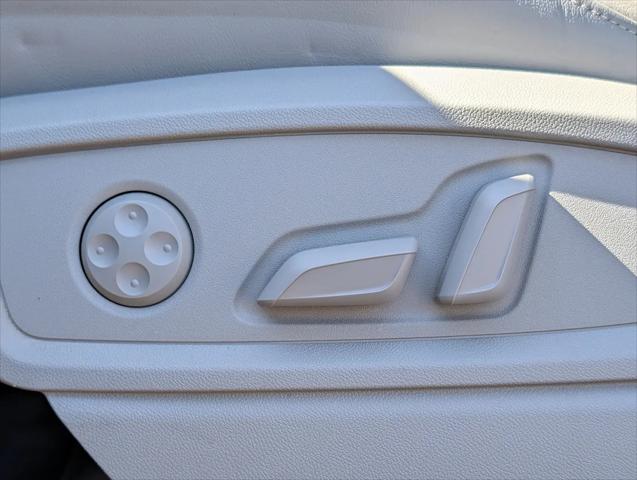 2023 Audi Q5 Premium Plus 55 TFSI e S line quattro S tronic