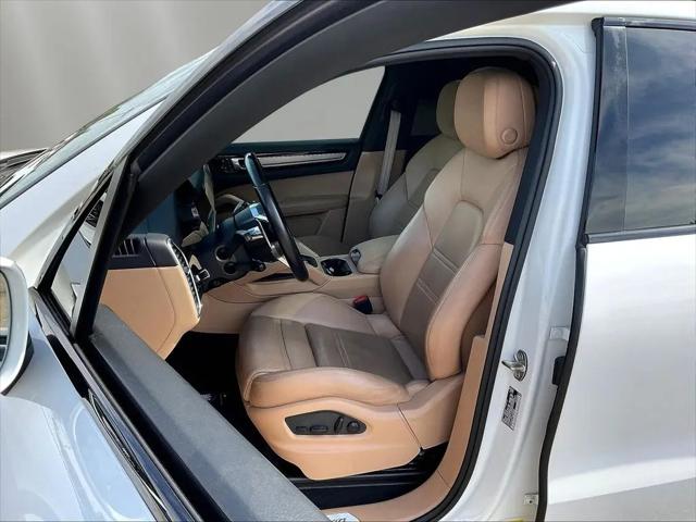 2022 Porsche Cayenne Cayenne