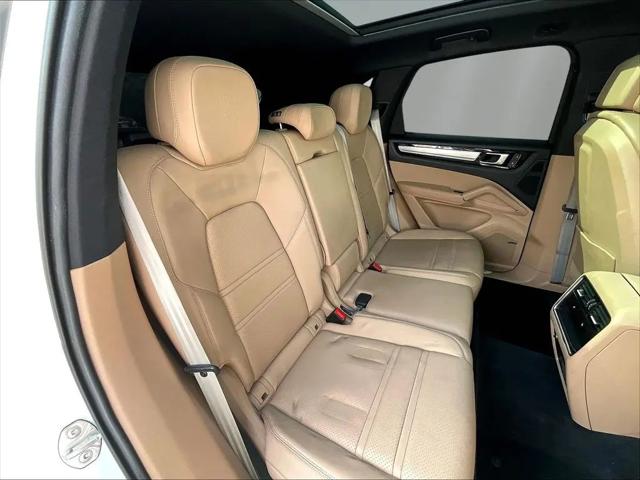 2022 Porsche Cayenne Cayenne