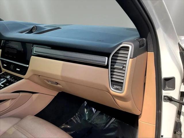 2022 Porsche Cayenne Cayenne