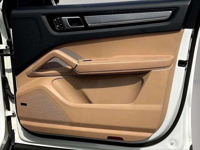 2022 Porsche Cayenne Cayenne