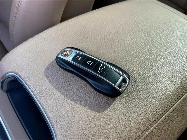 2022 Porsche Cayenne Cayenne