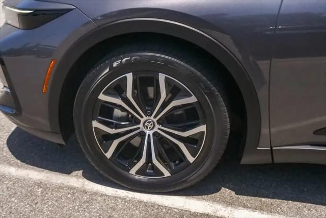 2024 Toyota Crown XLE