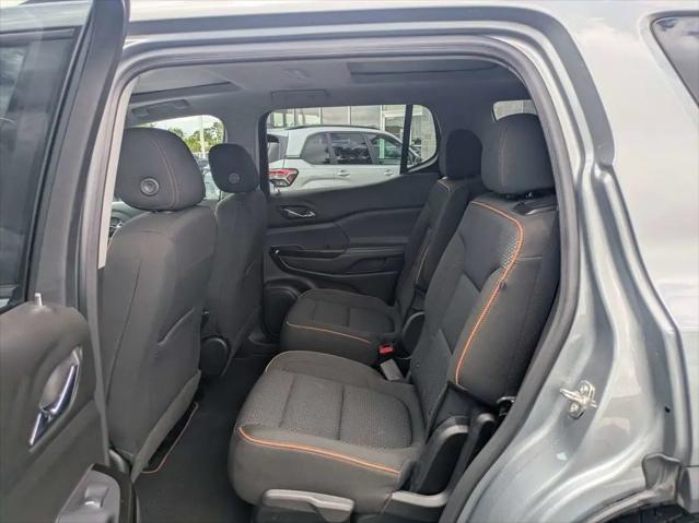2023 GMC Acadia AWD AT4