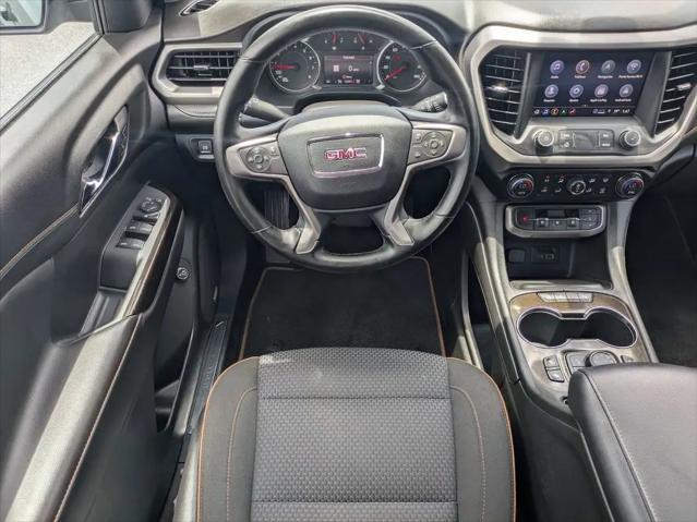 2023 GMC Acadia AWD AT4