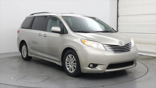 2017 Toyota Sienna XLE 8 Passenger for sale in Tallahassee, FL