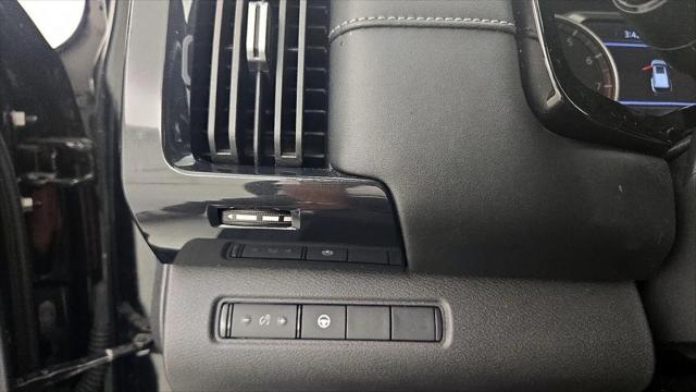 2023 Nissan Pathfinder SV FWD
