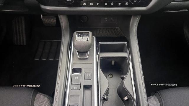 2023 Nissan Pathfinder SV FWD