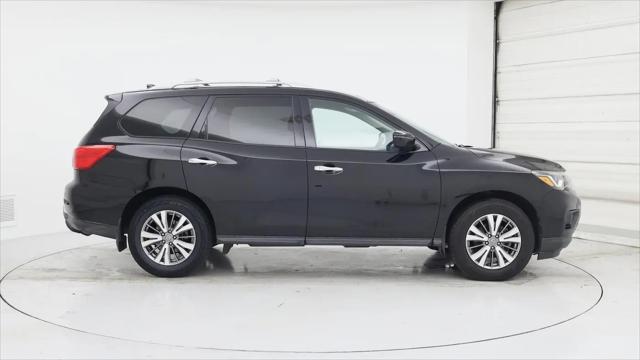 2019 Nissan Pathfinder S