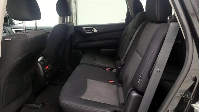 2019 Nissan Pathfinder S