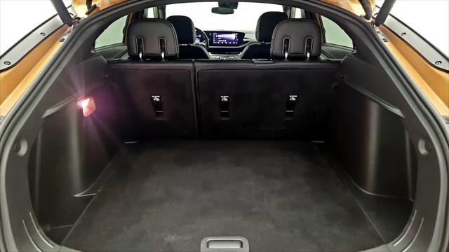 2024 Buick NV Preferred FWD