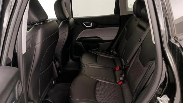 2022 Jeep Compass Latitude FWD