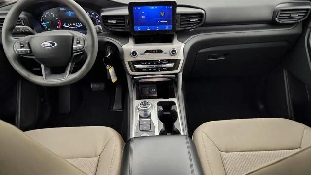 2023 Ford Explorer Base