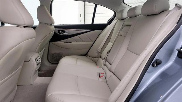 2015 INFINITI Q50 Premium