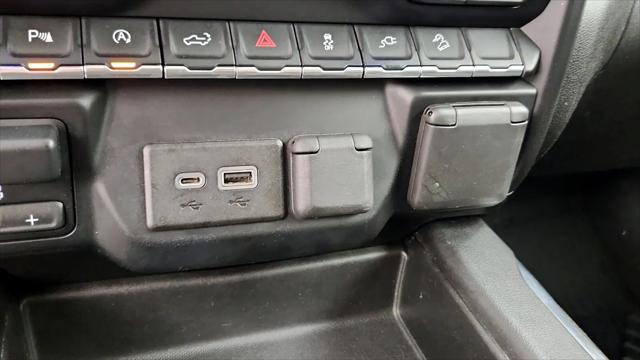 2020 Chevrolet Silverado 1500 4WD Crew Cab Short Bed RST