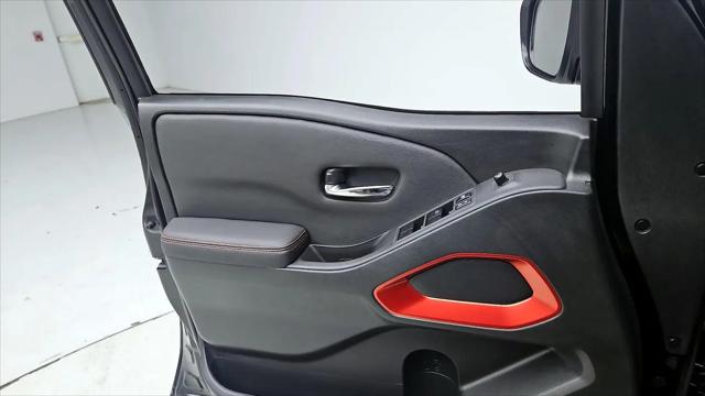 2024 Nissan Frontier Crew Cab PRO-X 4x2