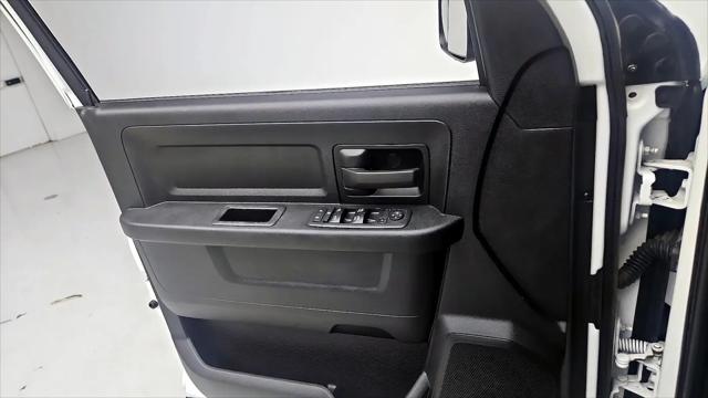 2022 Ram 3500 Tradesman Crew Cab 4x4 8' Box