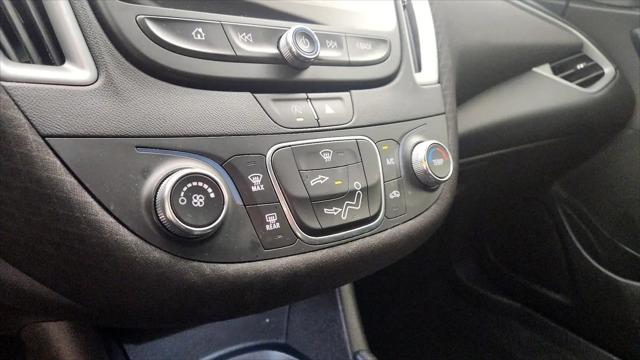 2022 Chevrolet Malibu FWD RS