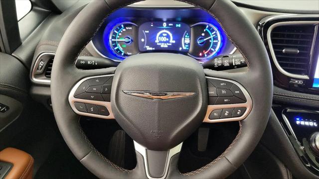 2025 Chrysler Pacifica Hybrid Pinnacle