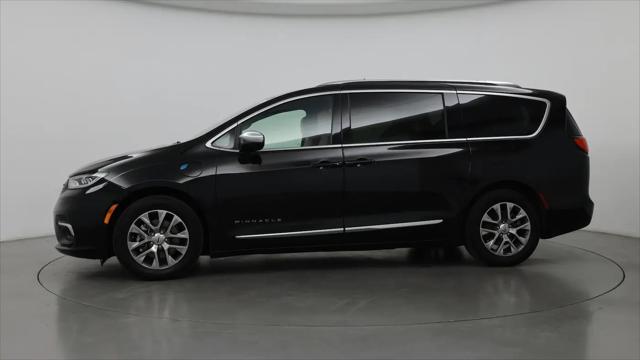 2025 Chrysler Pacifica Hybrid Pinnacle
