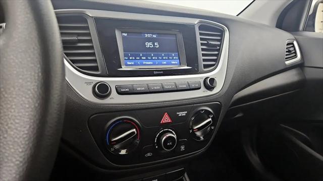 2022 Hyundai Accent SE