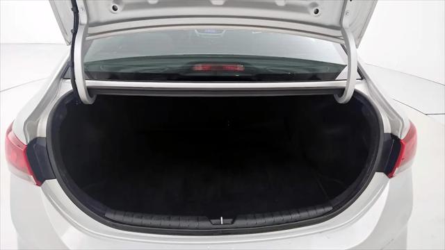 2022 Hyundai Accent SE