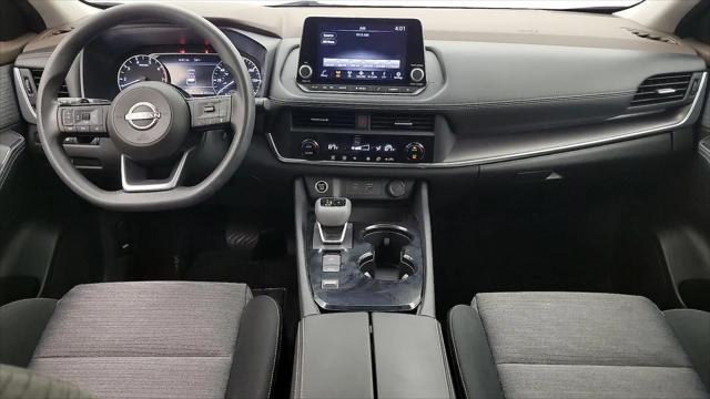 2023 Nissan Rogue SV FWD