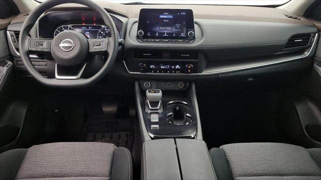 2023 Nissan Rogue SV FWD