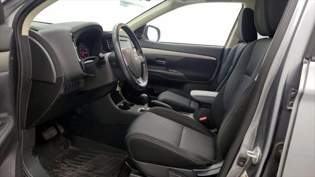 2015 Mitsubishi Outlander ES