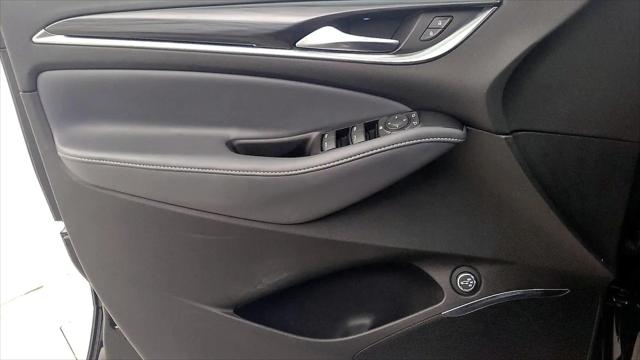 2023 Buick Enclave Essence AWD