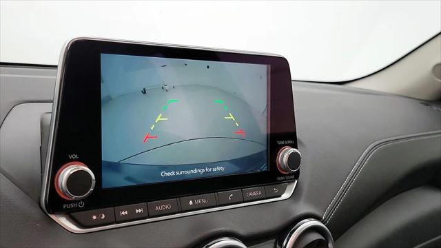 2024 Nissan Sentra SV Xtronic CVT