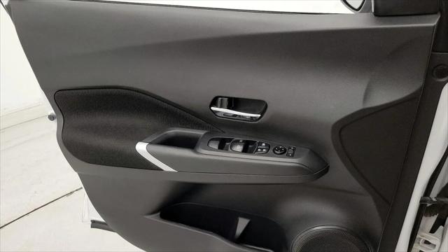 2023 Nissan Kicks SV Xtronic CVT