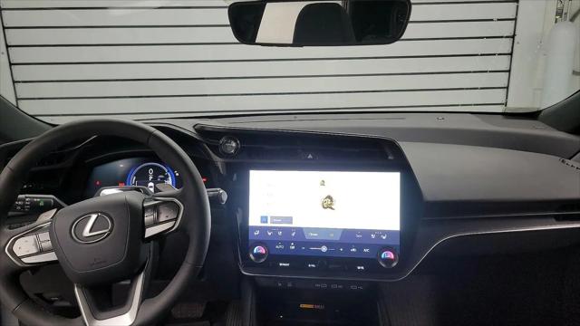 2023 Lexus RZ 450e Luxury