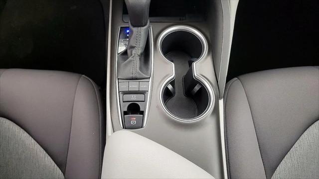 2022 Toyota Camry LE AWD