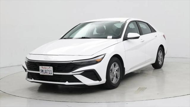 2024 Hyundai Elantra SE