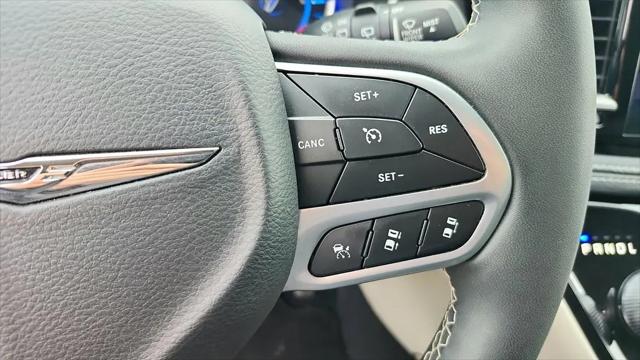 2023 Chrysler Pacifica Hybrid Touring L