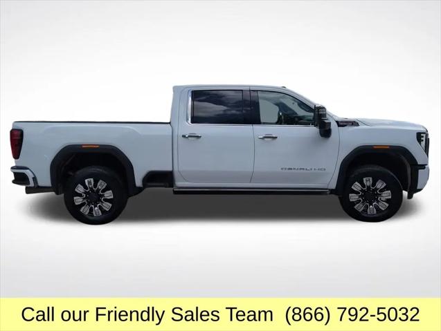 2024 GMC Sierra 2500HD 4WD Crew Cab Standard Bed Denali