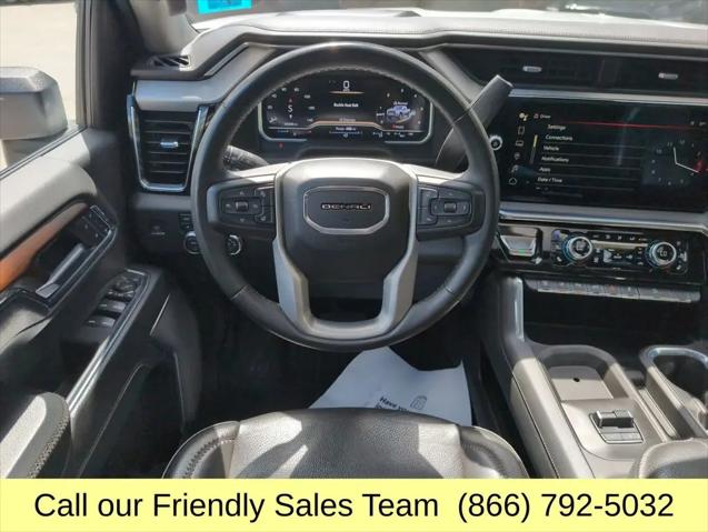 2024 GMC Sierra 2500HD 4WD Crew Cab Standard Bed Denali