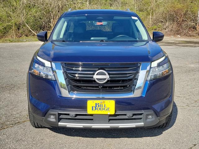 2023 Nissan Pathfinder SL 4WD