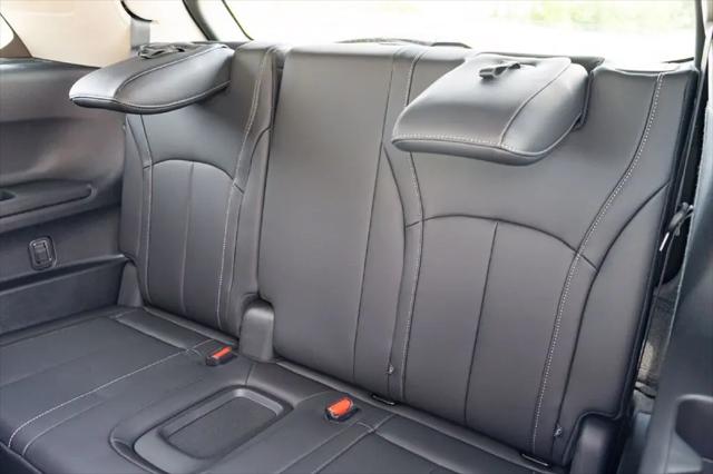2027 INFINITI QX60 LUXE