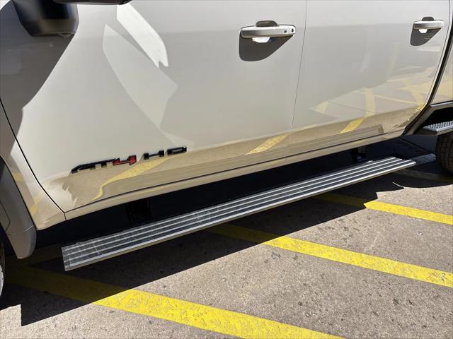 2026 GMC Sierra 2500HD Crew Cab, Standard Bed, AT4, 4WD