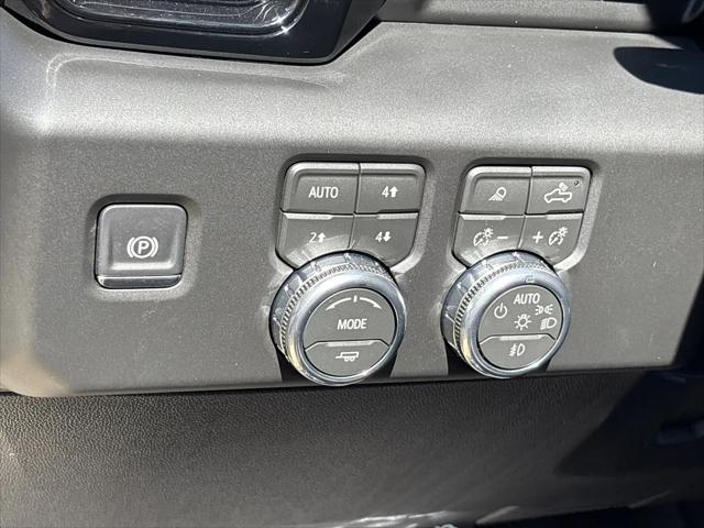 2026 GMC Sierra 2500HD Crew Cab, Standard Bed, AT4, 4WD