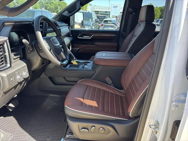 2026 GMC Sierra 2500HD Crew Cab, Standard Bed, Denali Ultimate, 4WD