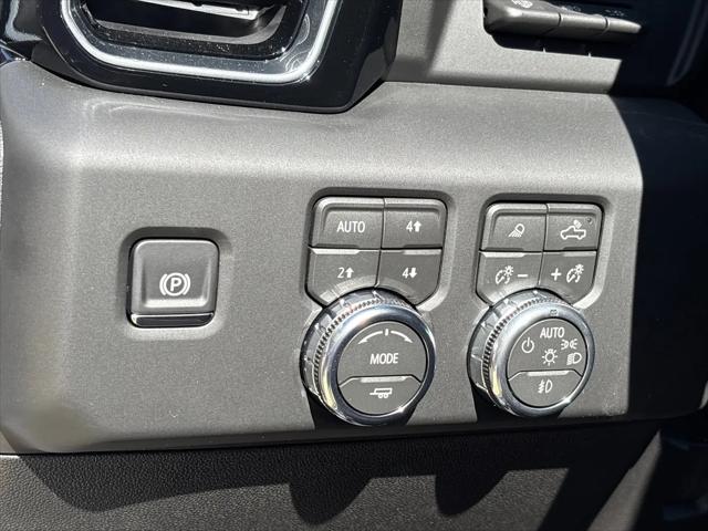 2026 GMC Sierra 2500HD Crew Cab, Standard Bed, Denali Ultimate, 4WD
